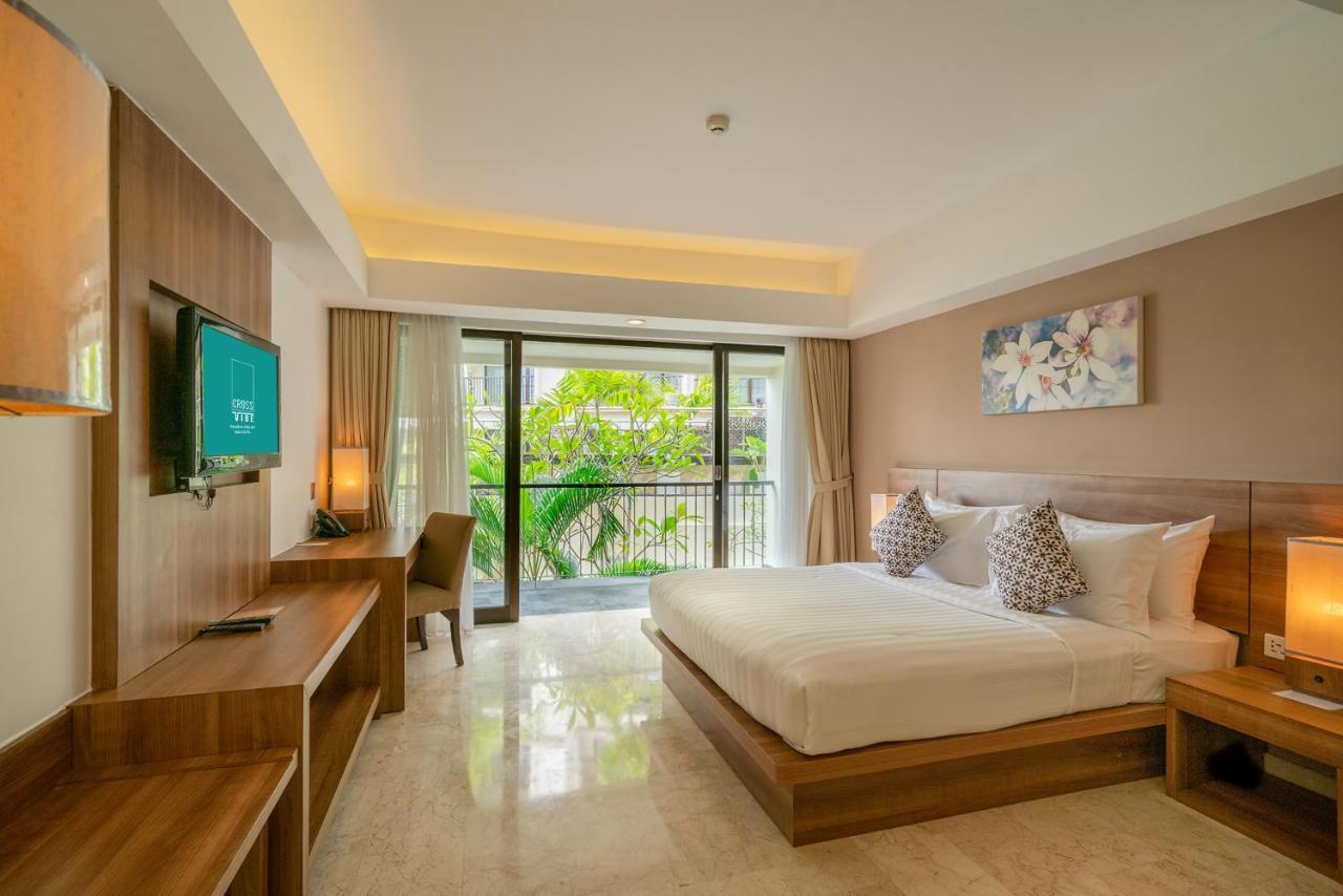 Park Regis Kuta Hotel Kuta Lombok Exterior foto